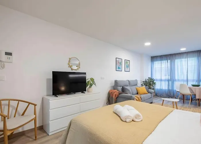 Lindo Estudio En El Centro By *