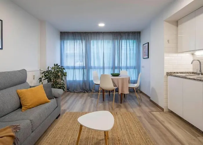 Lindo Estudio En El Centro By Daire *